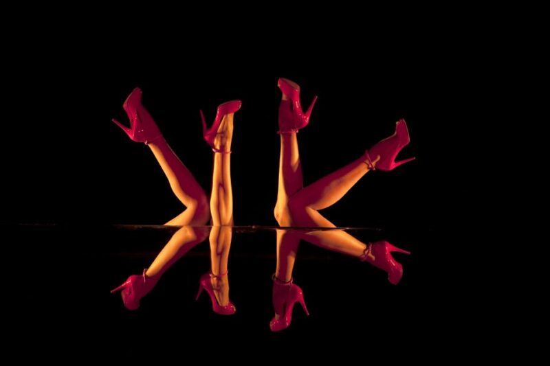 Paris: Dinner at Ginger Restaurant & Show at Crazy Horse - Highlights of the Crazy Horse Show