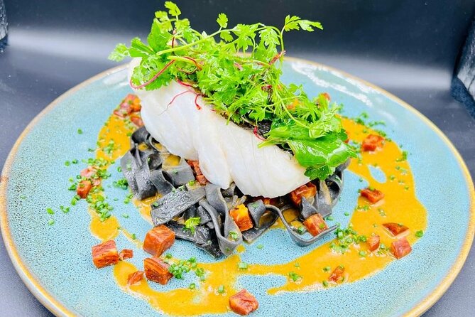 Paris Dinner Show Review: A Culinary Opera Experience - Conveniently Located in Paris