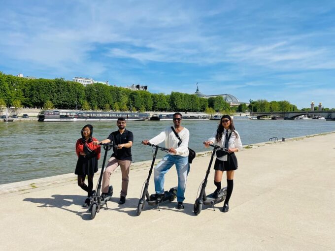 Paris E-scooter Tour - Booking and Availability