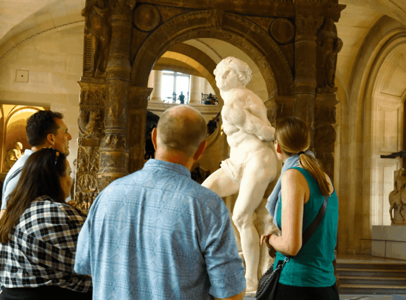 Paris: Early Morning Louvre Private Guided Tour With Pickup - Architectural Insights