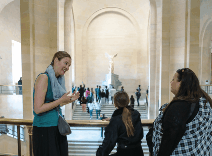 Paris: Early Morning Louvre Private Guided Tour With Pickup - Customized Experience
