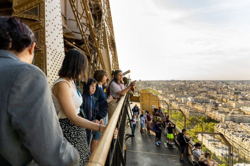 Paris: Eiffel Tower 2nd Floor or Summit Guided Tour - Experience Highlights