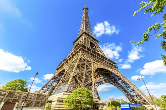 Paris: Eiffel Tower Access by Elevator & Seine River Cruise - Seine River Cruise