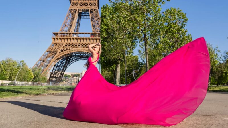 Paris: Eiffel Tower Flying-Dress Photoshoot @jonadress - Key Points