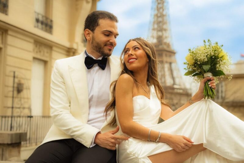 Paris: Eiffel Tower & Louvre Private Photoshoot - Booking and Cancellation Policy