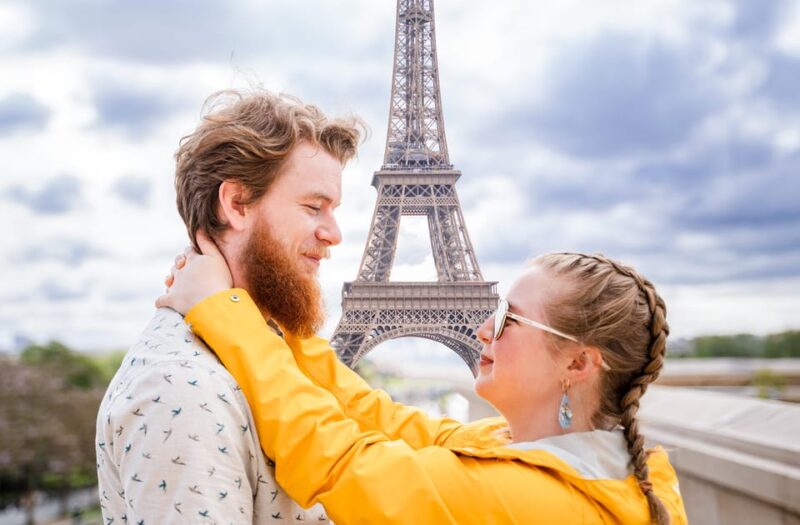 Paris: Eiffel Tower Photoshoot - Family, Couple or Solo - Photoshoot Experience and Services