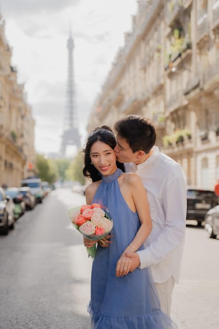 Paris: Eiffel Tower Private Photo Session - Pricing and Booking