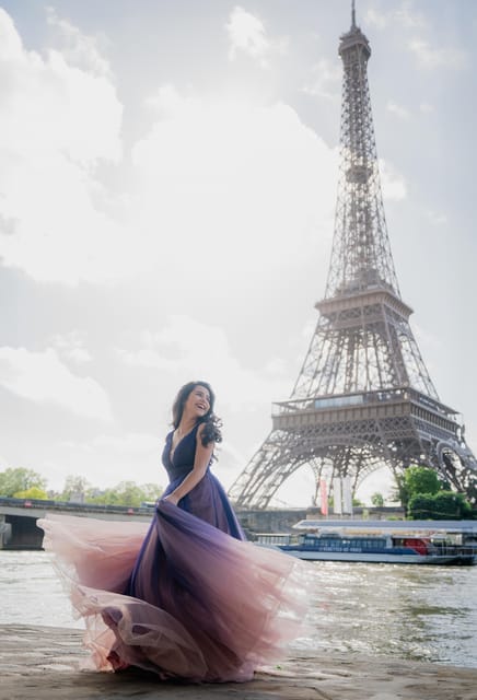 Paris: Eiffel Tower Private Photo Session - Photo Experience