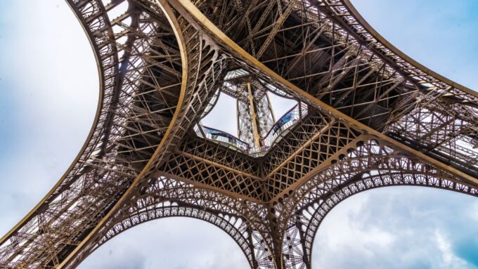 Paris: Eiffel Tower Stairs Climb to Level 2 & Summit Option - Customer Feedback and Ratings