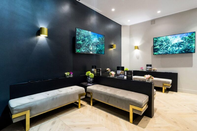 Paris: Eiffel Tower Summit or Second Floor Access - Meeting Point and Access