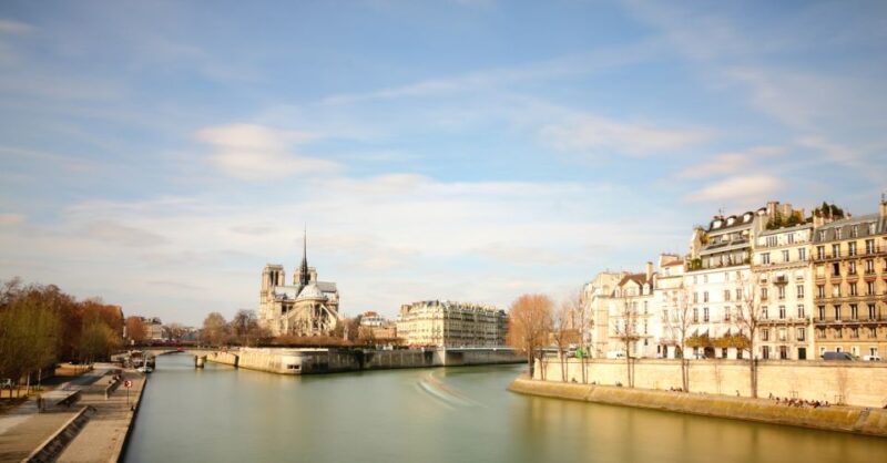 Paris: Eiffel Tower Tour & Seine River Cruise Tour - Tour Experience