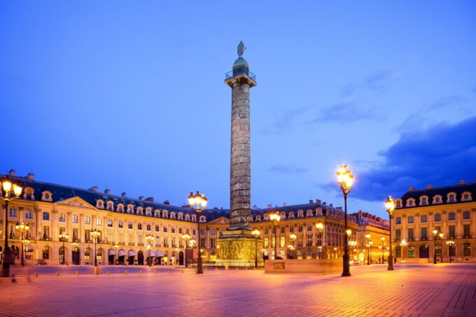 Paris: Evening Sightseeing Tour and Moulin Rouge Show - Transportation Details