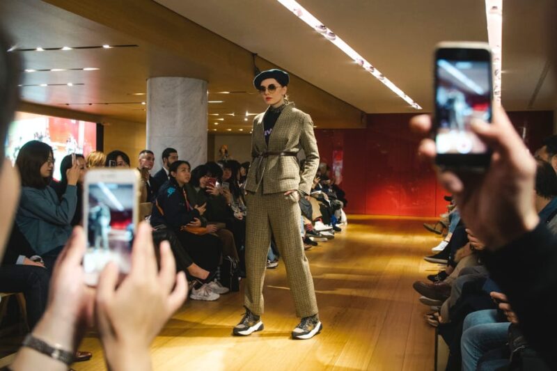 Paris: Fashion Show at Galeries Lafayette Haussmann - Key Points