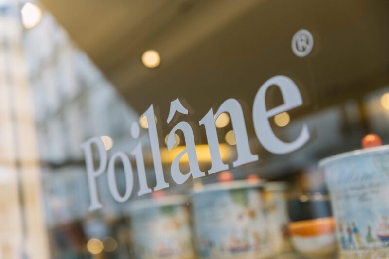 Paris: Food and Wine Tasting Walking Tour in Le Marais - Guide and Experience