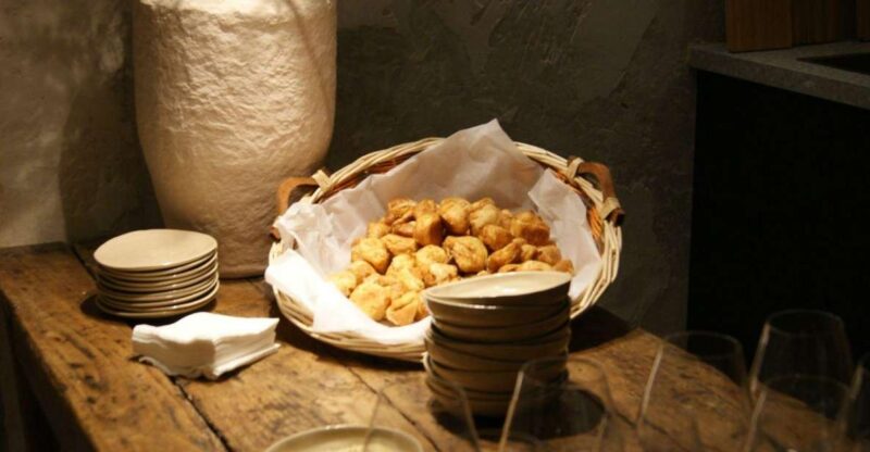 Paris: French Wine Tasting in Montmartre - Group and Language Options