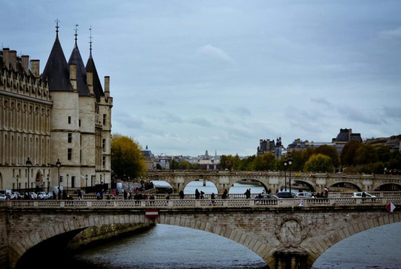 Paris: Ghosts and Dark Stories Guided Walking Tour - Additional Information