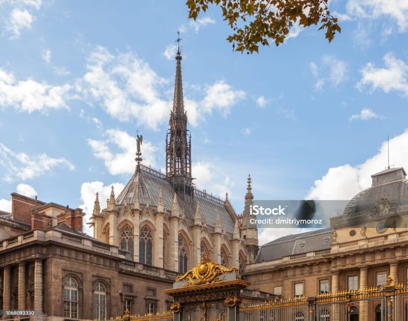 Paris: Ghosts and Dark Stories Guided Walking Tour - Encounter the Wandering Nun on Rue De La Cité