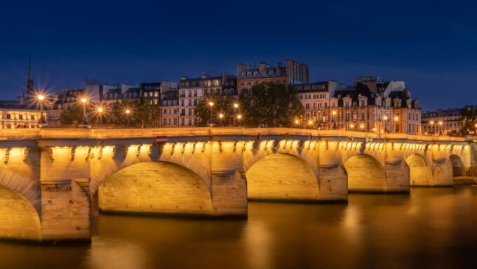 Paris: Ghosts and Dark Stories Guided Walking Tour - Ask Away
