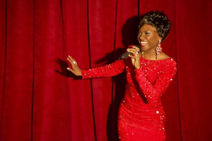 Paris: Gourmet 3-Course Dinner Cruise With French Wine - Guest Information and Considerations