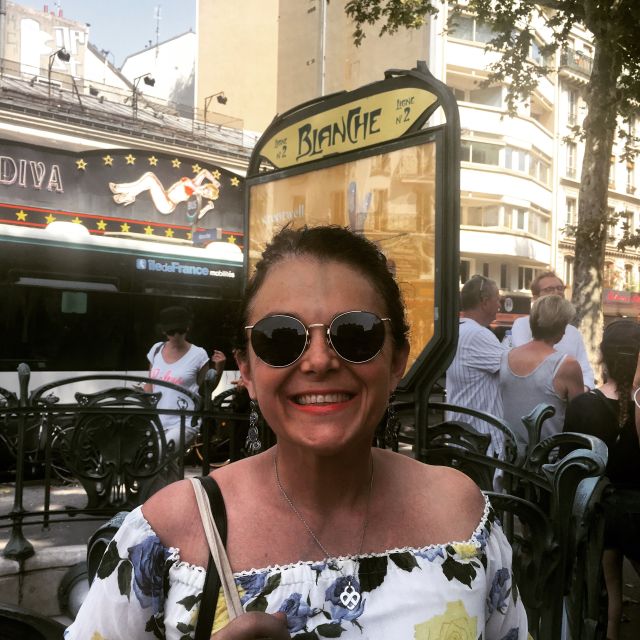 Paris Gourmet: Food Tour in South Montmartre - Meeting Point and What to Bring