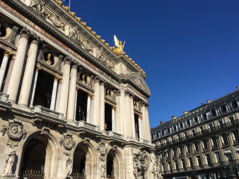 Paris: Guided Outdoor Walking Escape Game - Unravel the Mysteries of Paris