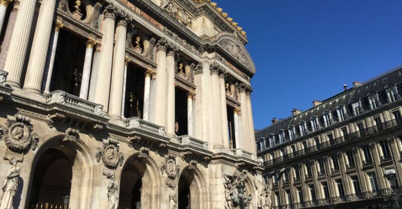 Paris: Guided Outdoor Walking Escape Game - An Immersive Outdoor Adventure