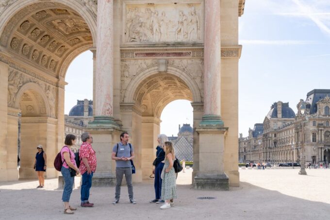 Paris: Guided Tour of the Must-Sees of the Louvre Museum - Tips for a Great Experience