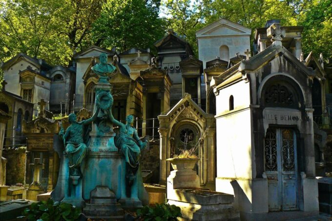 Paris: Haunted Père Lachaise Cemetery Guided Tour - Frequently Asked Questions