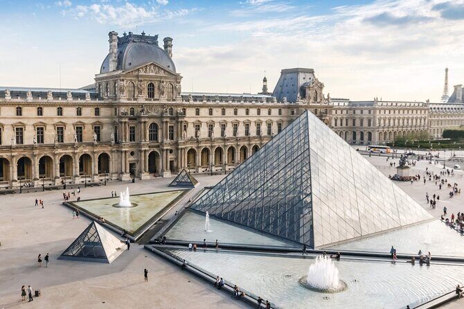 Paris Highlights Private Bike Tour With Expert Local Guide - An In-Depth Look at the Itinerary