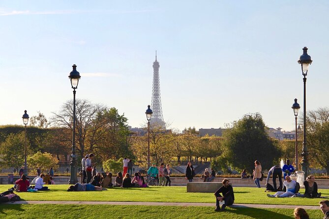 Paris - Historic City Center Walking Tour - Expert Guide Expertise