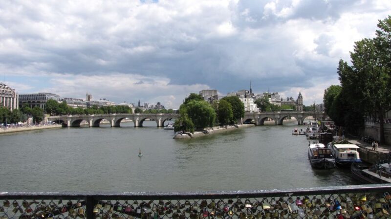 Paris - Historic Guided Walking Tour - Historical Significance