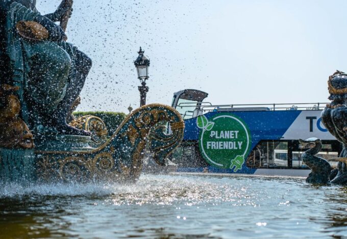 Paris: Hop-on Hop-off Bus Tour & Seine Cruise Bundle Tour - Sustainable and Connected Tour