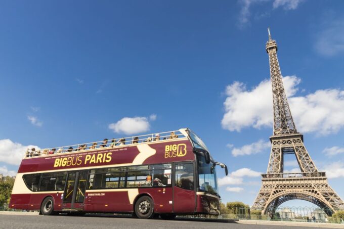 Paris: Hop-On Hop-Off Bus Tour With Self-Guided Walking Tour - Customer Ratings and Feedback