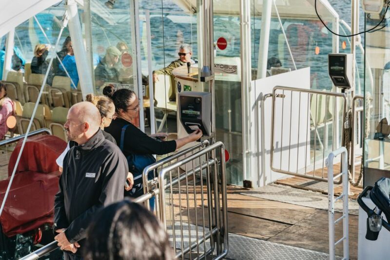 Paris: Hop-On Hop-Off Seine Cruise Pass With 9 Stops - Customer Reviews and Ratings