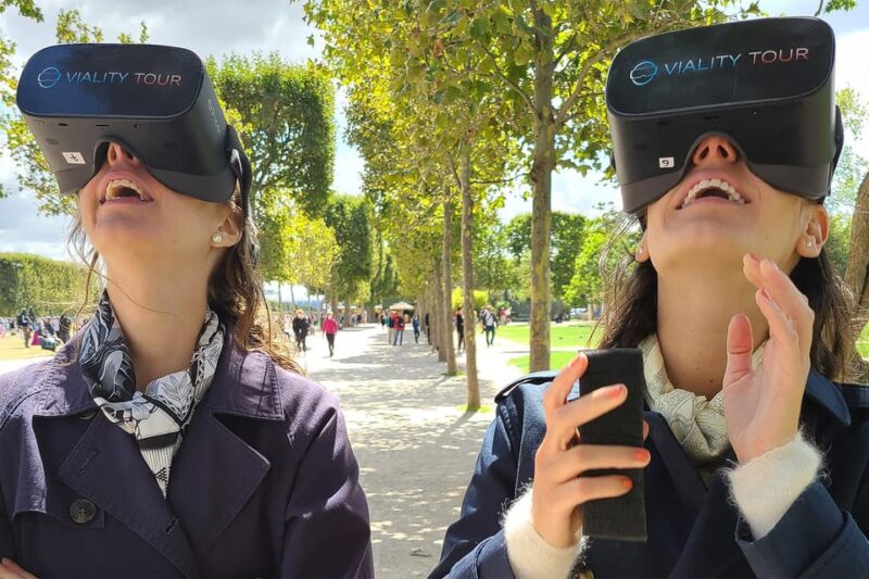 Paris : Immersive Eiffel Tower Tour With Virtual Reality - Key Points