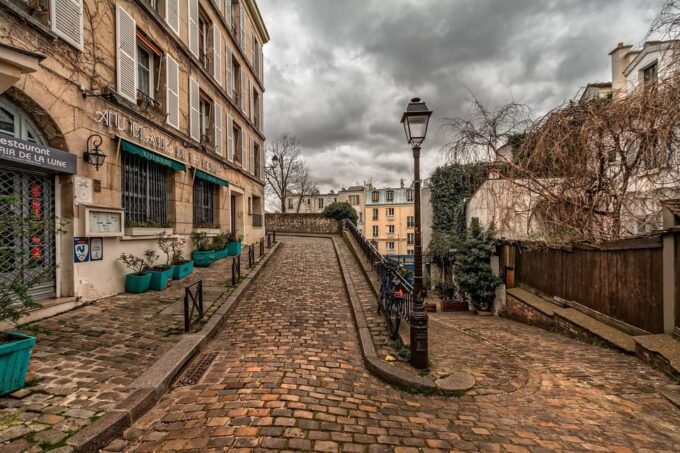 Paris in Winter: 3 Days of Adventure With a Local Guide - Tailoring Your Parisian Adventure