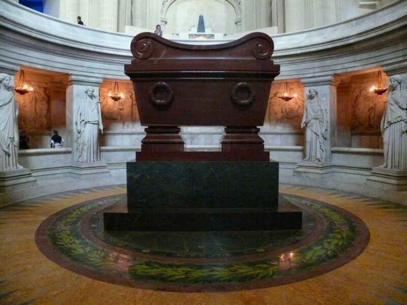 Paris: Invalides Dome - Skip-the-Line Guided Museum Tour - Military Artifacts and Recreations