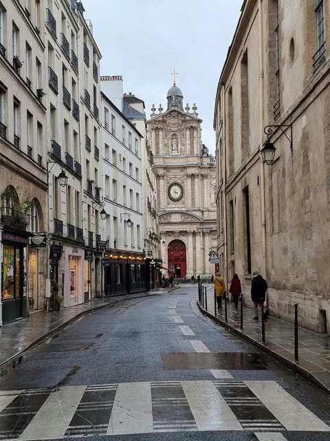 Paris: Le Marais Highlights Walking Tour in a Small Group - Strolling Through Rue Des Rosiers