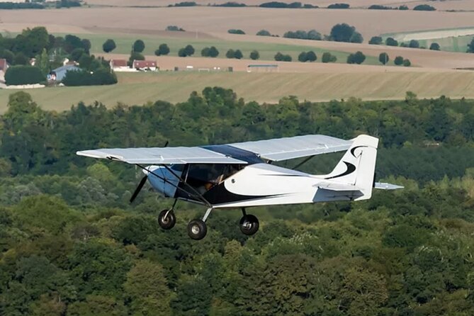 PARIS: Learn to Fly a Helicopter or an Ultralight Aircraft - Meeting and Pickup Details