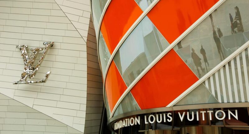 Paris: Louis Vuitton Foundation VIP Experience With Entry - Key Points