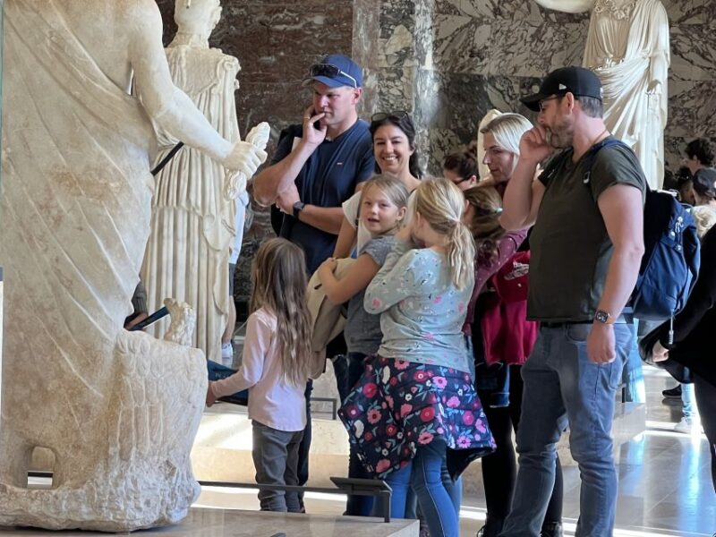 Paris Louvre: 2-Hour Private Tour for Groups or Families - Highlights of the Experience