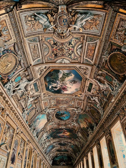 Paris: Louvre Guided Tour With Skip-The-Line Entry Tickets - Booking and Cancellation Policy