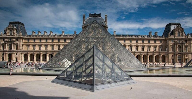 Paris: Louvre Masterpieces Private Tour With Reserved Entry - Itinerary Highlights