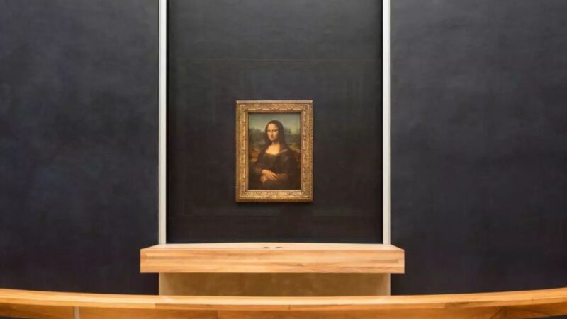 Paris: Louvre Masterpieces Private Tour With Reserved Entry - Guided Experience