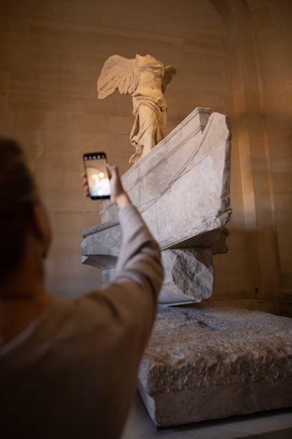 Paris: Louvre Mona Lisa Private Guided Tour With First Entry - Meeting Point and Important Information