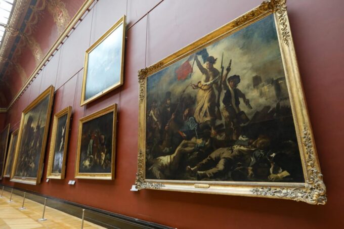 Paris: Louvre Museum Entry Ticket With Guided Tour - Accessibility and Accommodations