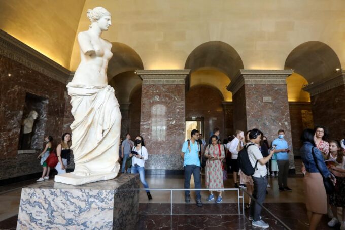 Paris: Louvre Museum Entry Ticket With Guided Tour - Frequently Asked Questions