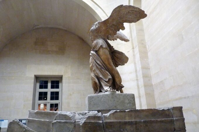 Paris: Louvre Museum Guided Tour With Seine Cruise Discount - Additional Discounts