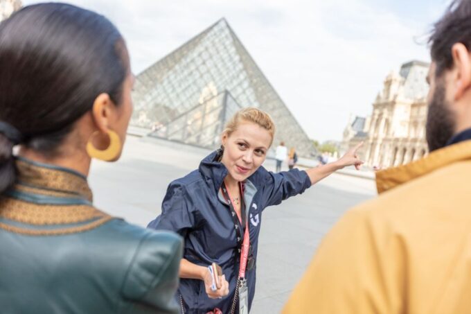 Paris: Louvre Museum Guided Tour With Seine Cruise Discount - Frequently Asked Questions