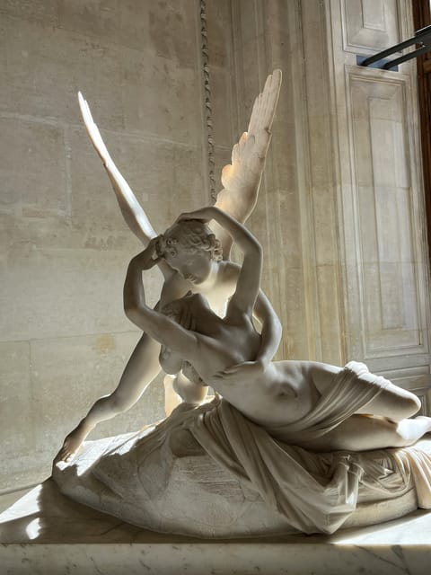 Paris: Louvre Museum Ticket With Masterpieces Audio Guide - Exploring the Louvres Iconic Art Collections
